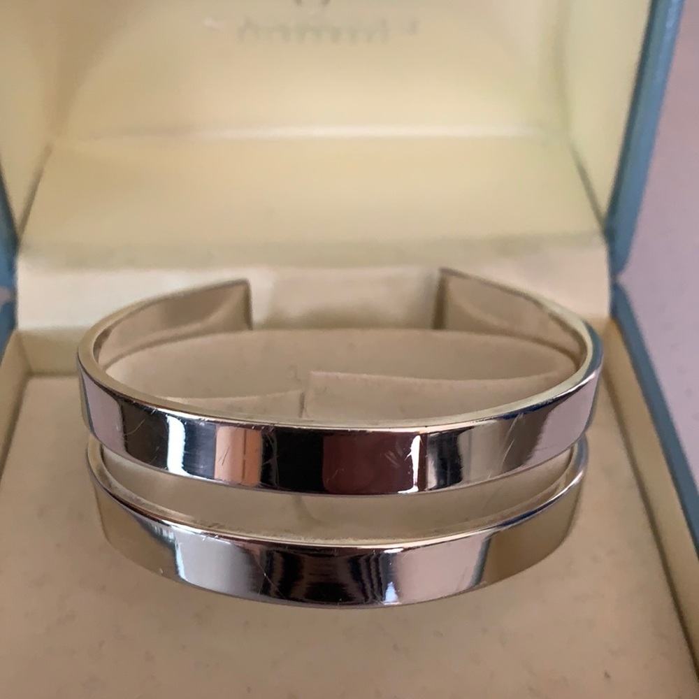 Newbridge Silverware (UK) Cuff Bracelet
